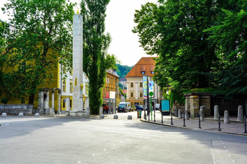 Hotel Mrak Ljubljana Exterior foto